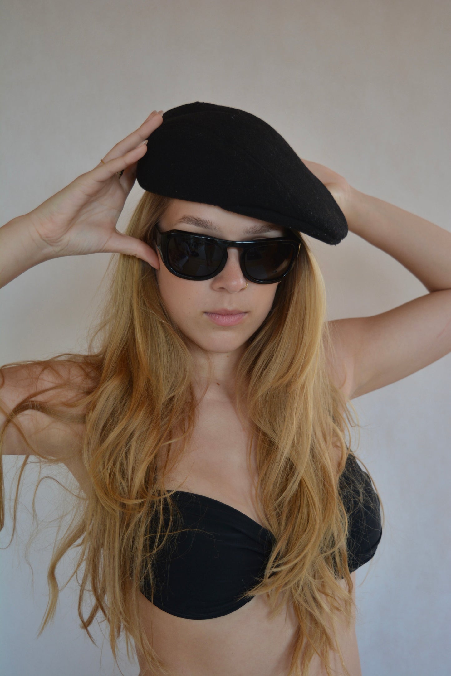Fekete francia sapka