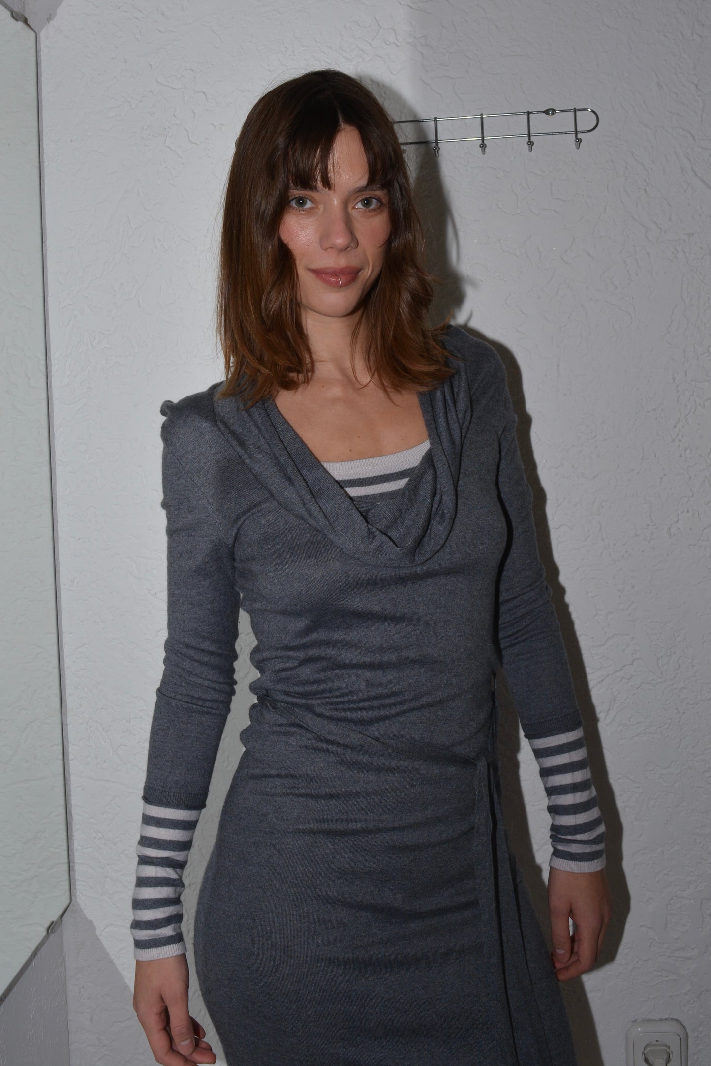 Szürke ruha