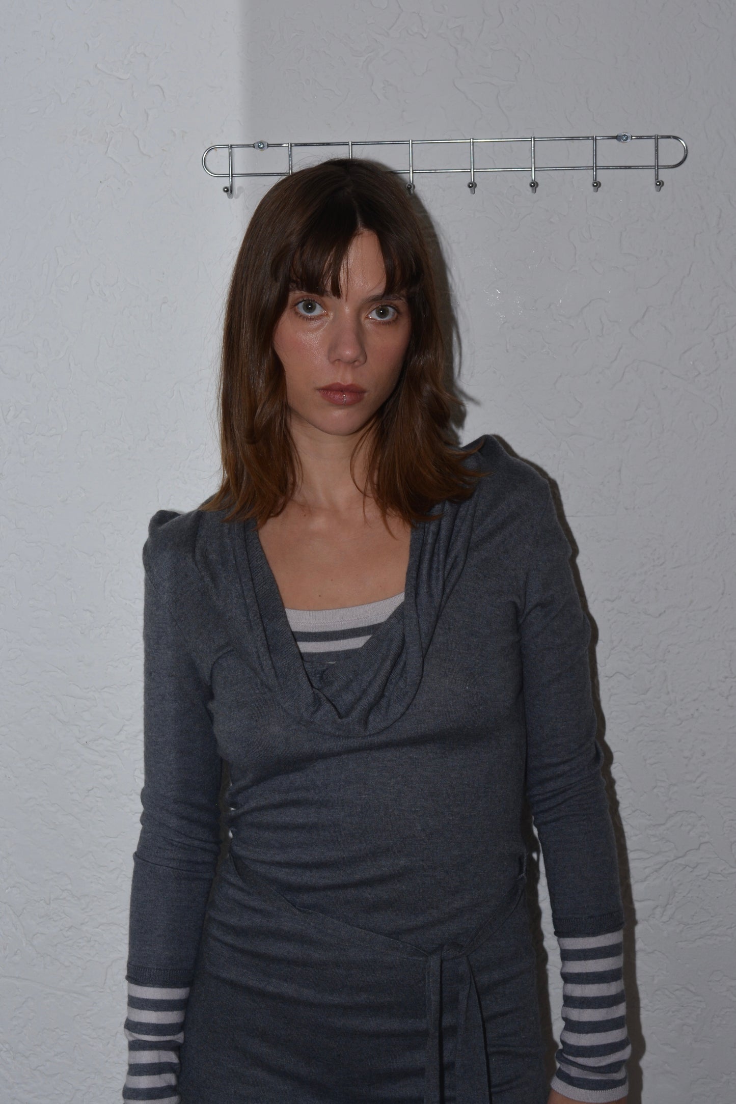 Szürke ruha