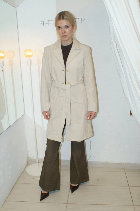 Bézs színű kabát